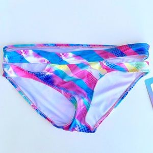 NWT Reel Legends cutout bikini bottoms size XS